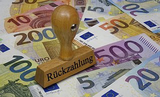 Die Rückforderung von Corona-Hilfen trifft viele Freiberufler und Selbstständige hart – oft fehlt das Geld für die Rückzahlung. - picture alliance / ZB