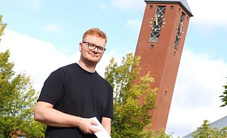 Benjamin Schmithals wohnt auf der Lieth in Paderborn. Den Erfolg der AfD in diesem Wahlbezirk kann er nicht nachvollziehen. - Rajkumar Mukherjee