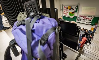 Der Hörsaal 15 im frisch sanierten Teil der Uni Bielefeld ist von Studierenden besetzt worden. - Sarah Jonek