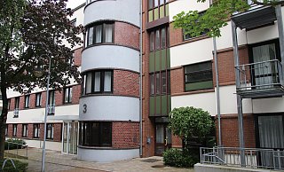 Die evangelische Pflegeeinrichtung am Kirchplatz in Lübbecke steht seit Ende vergangenen Jahres leer. Im Dezember 2023 zog der letzte der mehr als 80 Bewohner aus. - Frank Hartmann