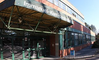 Am Immanuel-Kant-Gymnasium wurde die Premiere eines Stückes abgesagt. Grund sollen frauenfeindliche Texte in Schüler-Chats gewesen sein. - Jörg Stuke