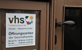 Die Tür zu den Sprach- und Integrationskursen bei der VHS in Höxter soll weiterhin offen bleiben - darauf hoffen die Verantwortlichen. - Simone Flörke