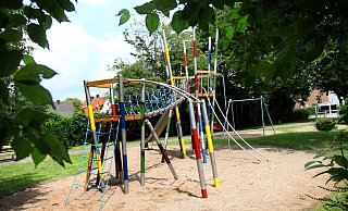Auf diesem Spielplatz in Löhne soll es zu einer mutmaßlichen versuchten Entführung gekommen sein. Nun gibt es offenbar eine Wendung in dem Fall. - Felix Eisele