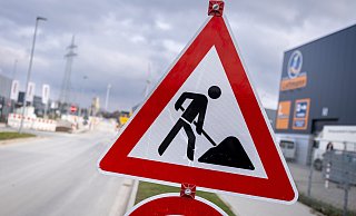 Paderborn, 1. März 2024: Pamplonastraße im Gewerbegebiet Mönkeloh - Niklas Tüns