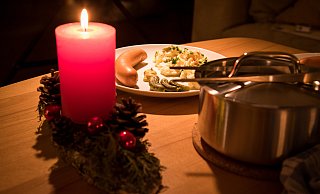 Immer wieder ein beliebtes Weihnachtsessen: An Heiligabend gibt es auch beim DRK in Rheda-Wiedenbrück Bockwürstchen mit Kartoffelsalat. - Christin Klose