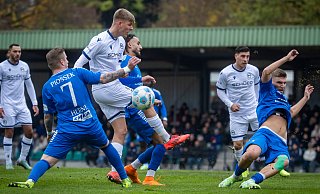 Wenn er einen freien Fuß im 16er hat, ist er der beste Arminia-Stürmer, sagte Mitch Kniat über Julian Kania (Mitte). - Sarah Jonek