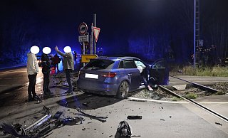 Auch der Bahnübergang bei Wrexen musste gesperrt werden. - Kreispolizeibehörde Höxter