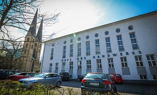 Das Haus des Handwerks soll nicht in die Denkmalliste aufgenommen werden, hat die Bezirksvertretung Mitte beschlossen. - Sarah Jonek