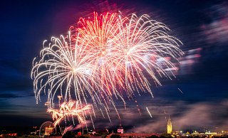 Das Parkhaus des Brüderkrankenhauses ist einer der Standorte, von dem das Libori-Feuerwerk im Vorjahr besonders gut zu sehen gewesen ist. - BESIM MAZHIQI Das Parkhaus des Brüderkrankenhauses ist einer der Standorte, von dem das Libori-Feuerwerk im Vorjahr besonders gut zu sehen gewesen ist. - BESIM MAZHIQI