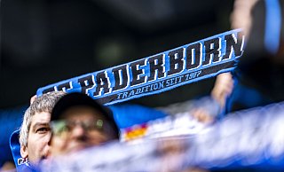 Die Fans des SC Paderborn haben bereits angekündigt, dass sie auf Schalke zwölf Minuten lang schweigen wollen. - picture alliance/dpa