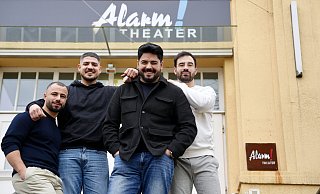 In Deutschland angekommen: Ibrahem Khilli (24), Gabriel Aldelli (27), Mohammad Osman (27) und Rodi Jatto (27) sind glücklich in der neuen Heimat. - Peter Unger