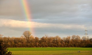 Auch, wenn es sich gerade anders anfühlt: Jeden Tag passieren gute Dinge, auch in OWL. Wir haben gute Taten für Sie gesammelt, lesen Sie selbst. - IMAGO/Bihlmayerfotografie