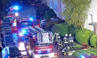 In der Straße Am Bruche in Bielefeld waren am Motagabend, 29. September, Polizei, Feuerwehr und Rettungskräfte im Einsatz. - Paul Brinkmann In der Straße Am Bruche in Bielefeld waren am Motagabend, 29. September, Polizei, Feuerwehr und Rettungskräfte im Einsatz. - Paul Brinkmann