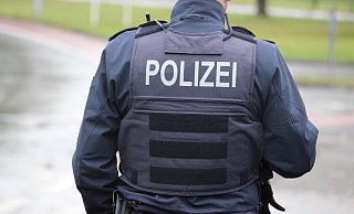 Symbolbild: Die Polizei hat am Mittwochmorgen mehrere Objekte in OWL durchsucht. - Neue Westfälische