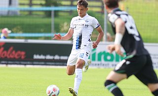 Mittelfeld-Akteur Kerem Yalcin, hier im Testspiel der SCP-Profis gegen Hannover, kann guten Gewissens als Königstransfer der Paderborner U21 bezeichnet werden. - Oliver Krato