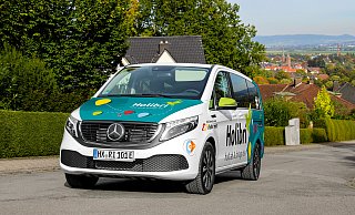 Ein Holibri-Fahrzeug in Höxter: Der Rat diskutiert darüber, wie es mit dem On-Demand-Bus weitergehen soll. - Nph