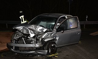 Der Schaden bei dem Unfall auf der K46 nahe Höxter wird mit etwa 15.000 Euro beziffert. - Thomas Kube
