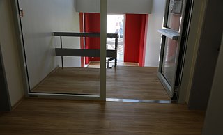 Die neue Optik des Treppenhauses in Warburg. - Simone Flörke