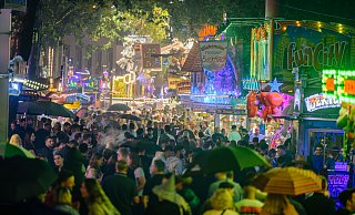 Die Auseinandersetzung ereignete sich am ersten Libori-Samstag 2024 in einem Biergarten an der Kirmesmeile. - Besim Mazhiqi