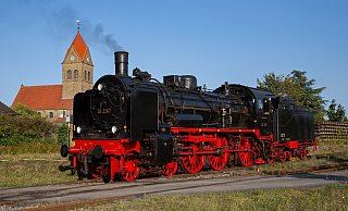 Die Bielefelder Eisenbahnfreunde laden zu einer Rundfahrt ein - mit einem historischen Sonderzug aus den 1920er Jahren. - Niko Hakmann