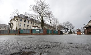 Die Notunterkunft für Geflüchtete in der ehemaligen Dempsey-Kaserne in Schloß Neuhaus ist endgültig beendet. (Archivbild) - Niklas Tüns