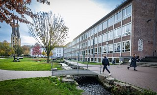 Die Pläne für die Erweiterung des Gymnasiums am Waldhof in Bielefeld sind nun wieder offen. - Sarah Jonek