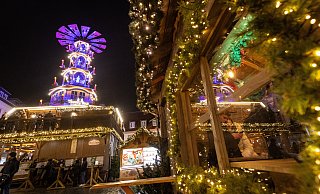 Ein Standbeteiber auf dem Paderborner Weihnachtsmarkt ist Opfer von mutmaßlichen Trickdieben geworden. (Themenbild) - Niklas Tüns
