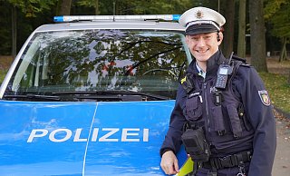 Ingo Schneider ist der neue Bezirksdienstbeamte im Riemekeviertel und erzählt der "NW", was nun zu seinen Aufgaben zählt. - Felix Schwien