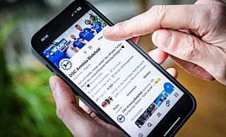 Dem DSC Arminia Bielefeld folgen auf der Plattform X annähernd 100.000 Nutzerkonten. - Sarah Jonek