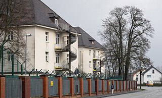 In Kürze werden die letzten Geflüchteten die Unterkunft in der ehemaligen Dempsey-Kaserne verlassen. Demnächst entsteht hier das Quartier Waldkamp mit Wohn- und Gewerbeflächen. - Niklas Tüns In Kürze werden die letzten Geflüchteten die Unterkunft in der ehemaligen Dempsey-Kaserne verlassen. Demnächst entsteht hier das Quartier Waldkamp mit Wohn- und Gewerbeflächen. - Niklas Tüns