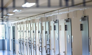 In der Justizvollzugsanstalt Bielefeld-Brackwede sitzt der verurteilte Mörder an Besar Nimani. Einen Angriff auf sein Leben gab es nicht. - Oliver Krato In der Justizvollzugsanstalt Bielefeld-Brackwede sitzt der verurteilte Mörder an Besar Nimani. Einen Angriff auf sein Leben gab es nicht. - Oliver Krato