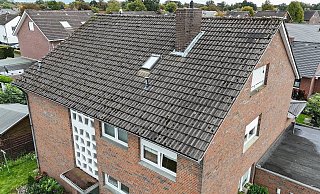In diesem Haus in der Verler Humboldtstraße sind im Oktober 2024 im Kreis Gütersloh Leichenteile in der Kühltruhe eines 40-jährigen Mannes gefunden worden. - Wolfgang Wotke