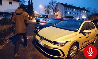 Versuchtes Tötungsdelikt Am Stadion, Unbekannter würgt Frau (53) von hinten bewusstlos und verletzt sie lebensgefährlich. Das Opfer ist Fahrlehrerin und fuhr einen auffälligen gold-gelben Fahrschul-Wagen. - Sarah Jonek