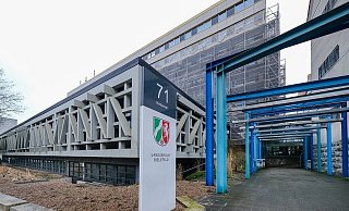 Zwei Männer standen jüngsten wegen des Verdachts des schweren Raubes und der gefährlichen Körperverletzung vor Gericht. - Claus Frickemeier