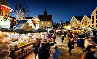 Veranstalter von Weihnachtsmärkten – wie hier in Gütersloh – beschäftigen sich mit steigenden Gema-Gebühren. - Andreas Frücht