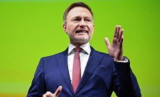 Würde die Koalition ihre eigenen Beschlüsse umsetzen, würden Betriebe Bürokratiekosten in Milliardenhöhe einsparen, so FDP-Chef Christian Lindner. - Bernd Weißbrod/dpa