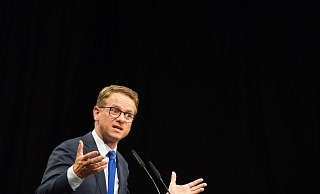 CDU-Generalsekretär Carsten Linnemann hat eine Idee präsentiert, mit der die Union dem Fachkräftemangel entgegenwirken will. Es geht um Rentnerinnen und Rentner. - Marcus Brandt/dpa