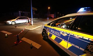 Die Polizei ging zunächst von einer möglichen Geiselnahme in dem Supermarkt aus. - Gerald Dunkel