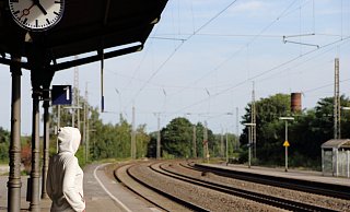 Möglicherweise müssen die Bewohner der Stadtquartiere im Paderborner Osten künftig nicht erst in die Stadt fahren, um in den Zug steigen zu können. - Pixabay (Themenbild)