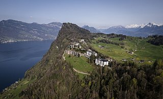 Hier im Bürgenstock Resort oberhalb des Vierwaldstättersees soll die Friedens-Konferenz stattfinden. - Michael Buholzer/KEYSTONE/dpa