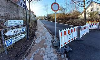 Der Göringsgraben von der B 7 her gesehen – hier noch gesperrt. - Simone Flörke