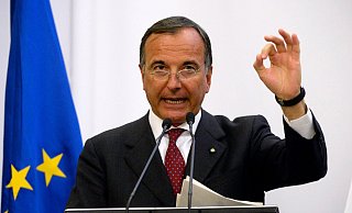 Der ehemalige italienische Außenminister und EU-Kommissar Franco Frattini. - Lajos Soos/EPA/MTI/dpa