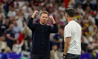 Bundestrainer Julian Nagelsmann feiert den 5:1-Sieg gegen die Schotten. - Christian Charisius/dpa