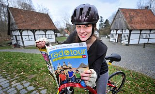 Julia Klemme aus Bad Oeynhausen: Sie hat schon eine der Touren aus der neuen "rad & tour" ausprobiert. - Andreas Frücht