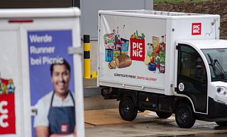 Die Elektro-Vans von Picnic sind bereits in Teilen von OWL unterwegs. Daneben gibt es noch einige andere Anbieter. - Niklas Tüns (Archivfoto)