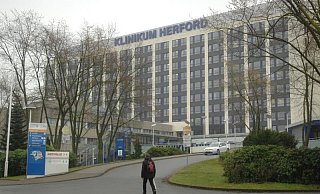 Im Klinikum Herford wurden am Freitag 43 Covid-19-Pateinten stationär behandelt. - Natalie Gottwald (Archivbild)