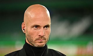 Wolfsburgs Trainer Paul Simonis. - Swen Pförtner/dpa