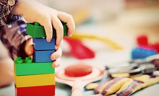 Die neue Kita bringt Planungssicherheit für viele Eltern mit sich. - Pixabay