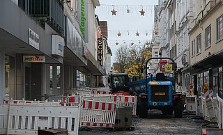 Die Klosterstraße bliebt auch während des Weihnachtsmarktes weiter Baustelle. - Ulf Hanke