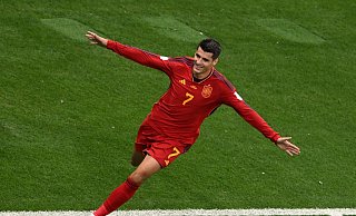 Spaniens Álvaro Morata erzielte beim deutlichen Sieg in Georgien drei Tore. - Robert Michael/dpa/Archivbild